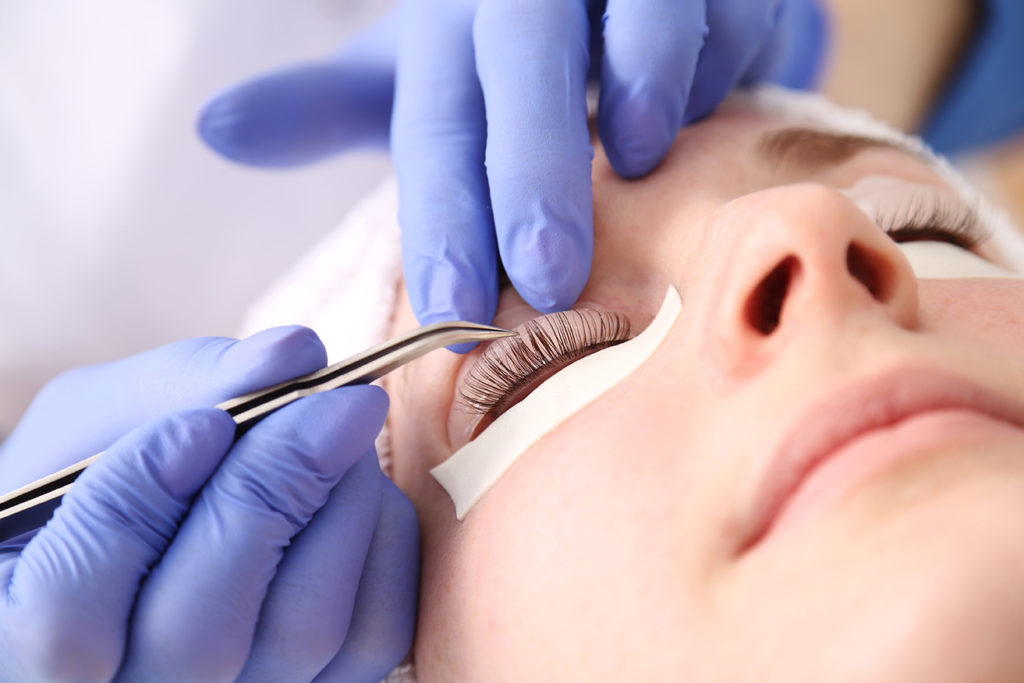 Eyelash lifting and tinting